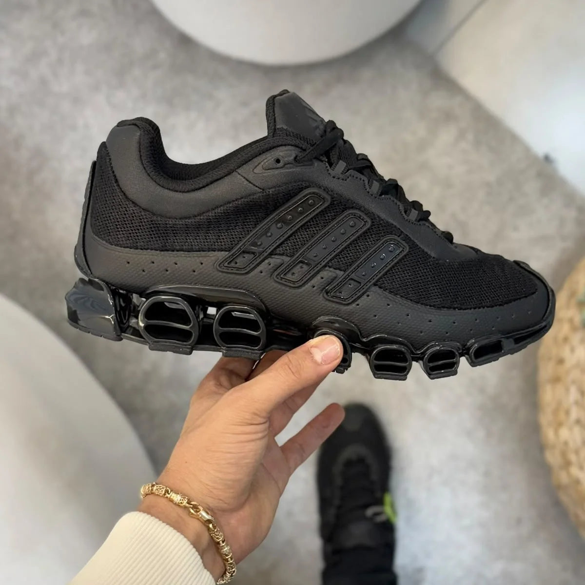 Adidas Megarise Negro Total – Tenis Hombre JH Sport Colombia