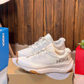 Hoka Transport Vibram Hombre Blanco Crema Suela Gum – Tenis Lifestyle Premium Colombia JH Sport