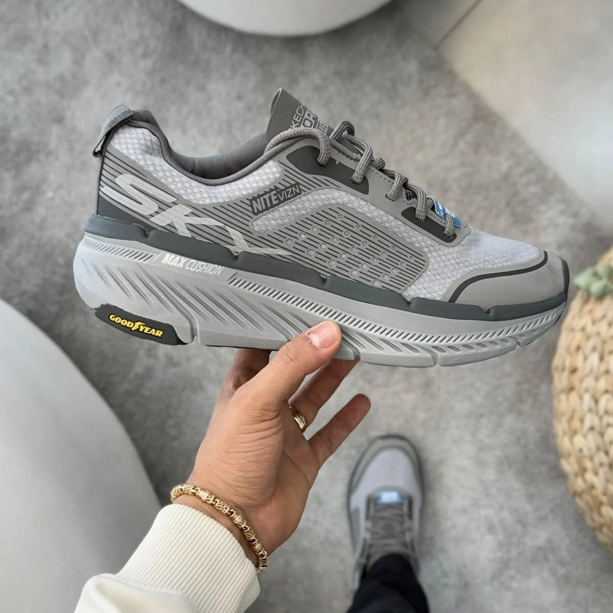 Skechers Go Run Max Cushion Blanco – Tenis Hombre JH Sport Colombia