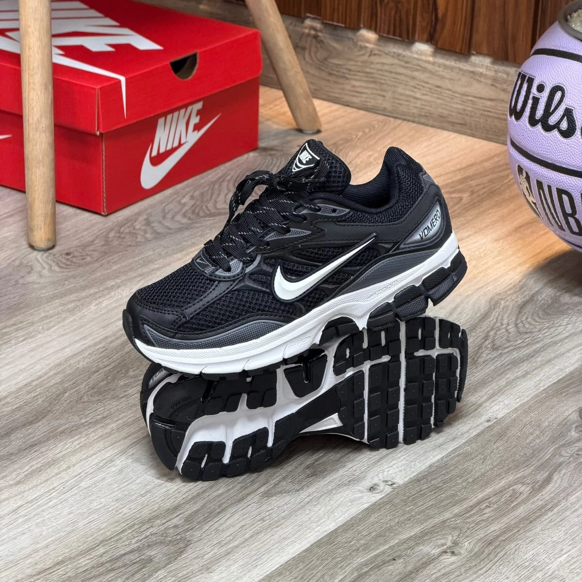 Nike Zoom Vomero 5 – Tenis Mujer